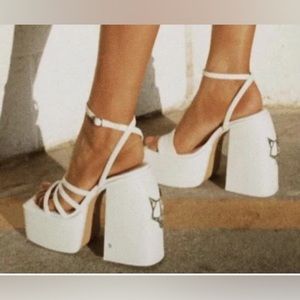 BNIB Naked Wolfe Jada Platform Sandal White 36